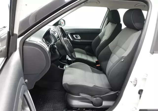 SKODA Fabia 1.4 16V Combi Sport