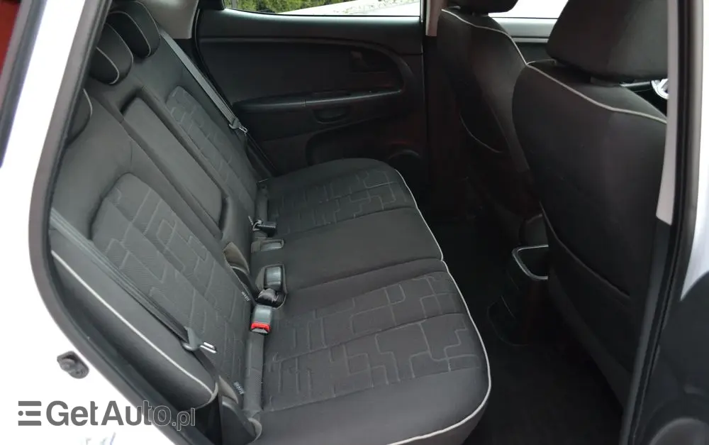 KIA Venga 1.6 CVVT Automatik Dream Team Edition