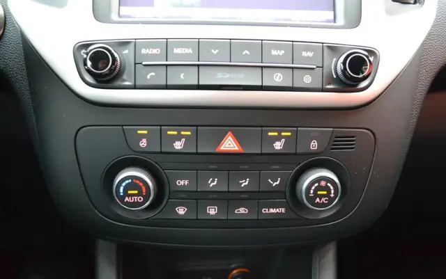 KIA Venga 1.6 CVVT Automatik Dream Team Edition