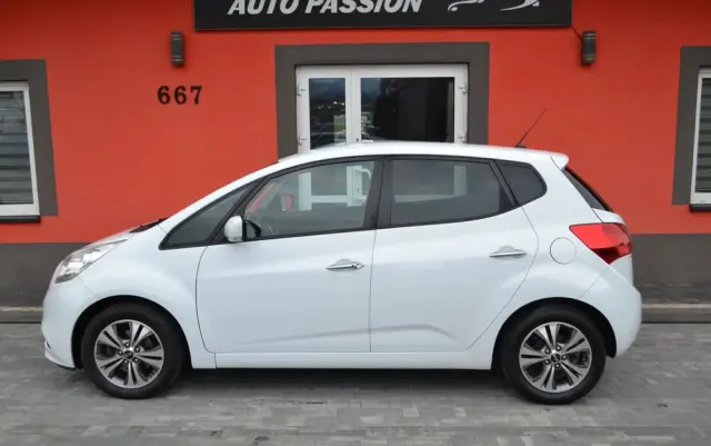 KIA Venga 1.6 CVVT Automatik Dream Team Edition