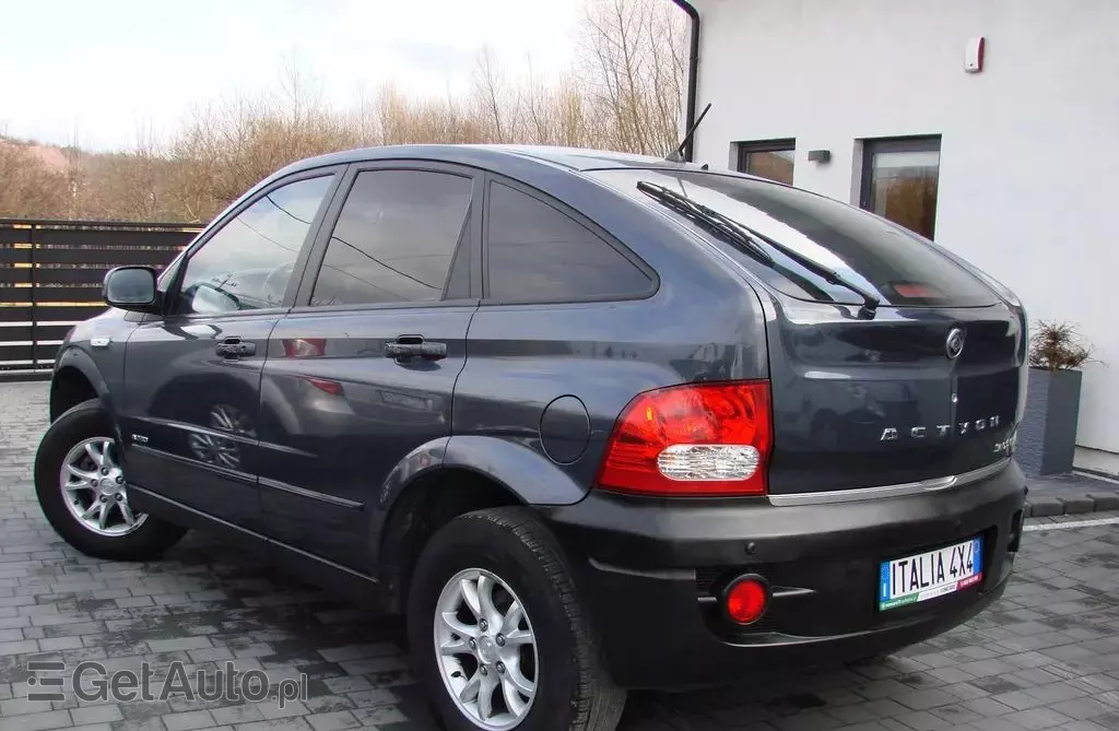 SSANGYONG Actyon 