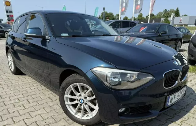 BMW Seria 1 118d DPF Edition Sport
