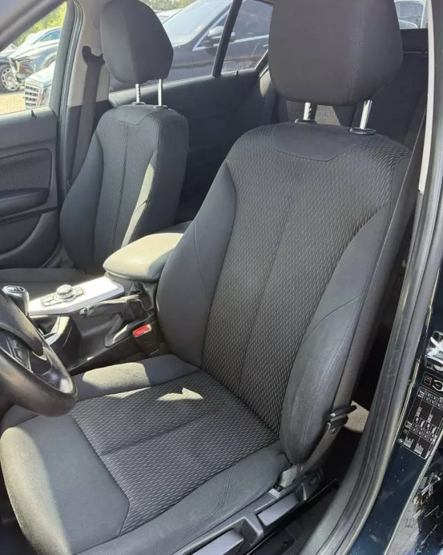 BMW Seria 1 118d DPF Edition Sport