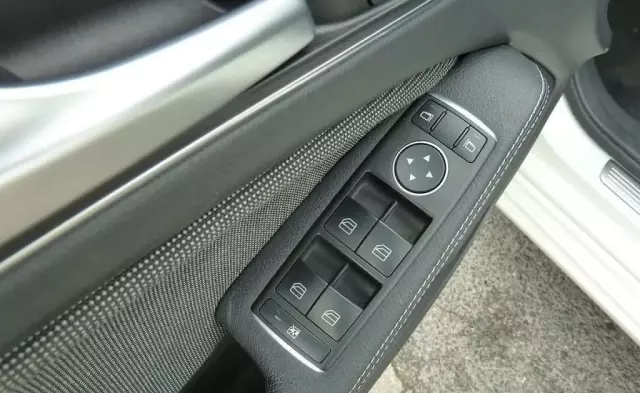 MERCEDES-BENZ Klasa A 