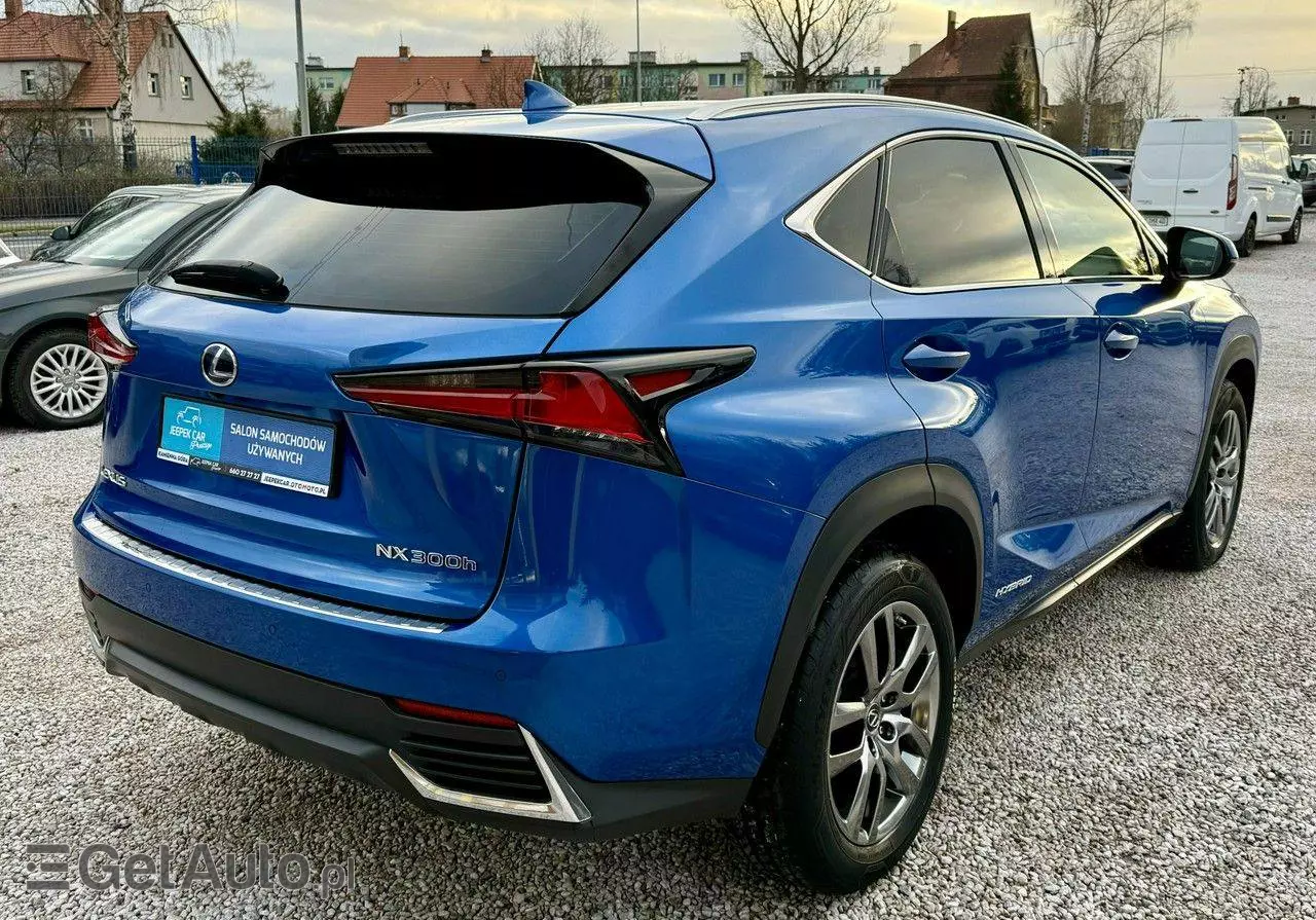 LEXUS NX 300h Prestige AWD