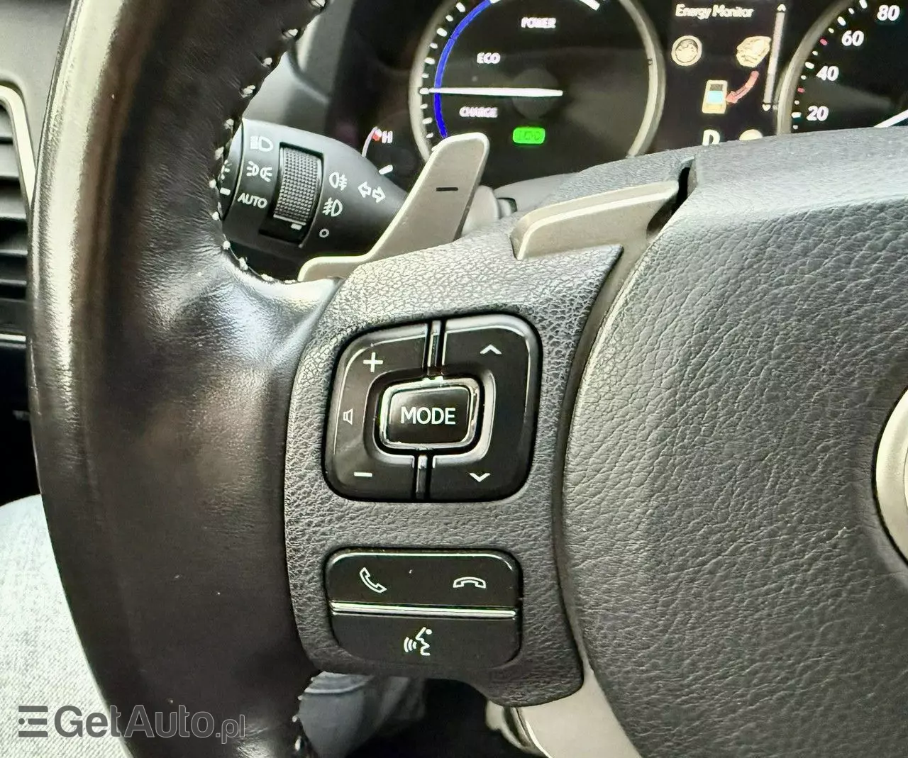 LEXUS NX 300h Prestige AWD