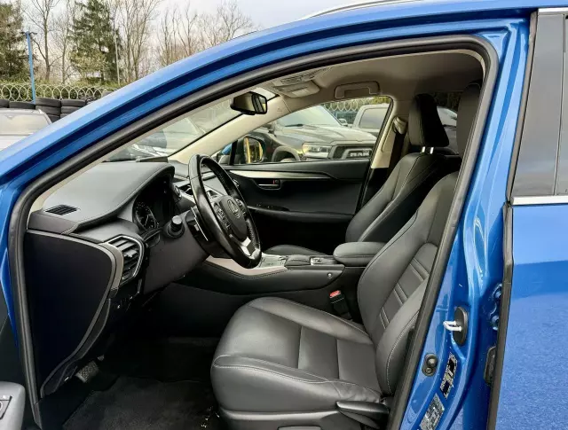 LEXUS NX 300h Prestige AWD