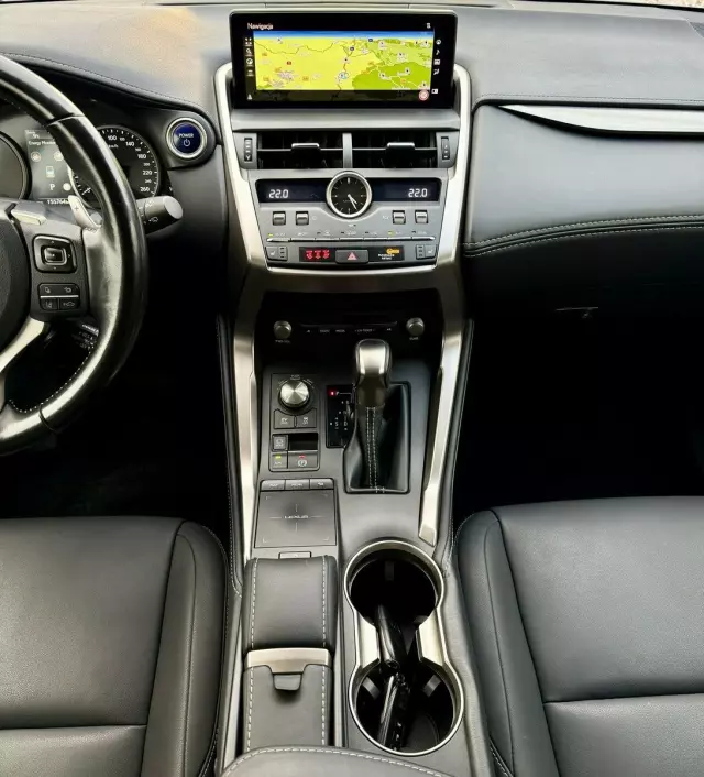 LEXUS NX 300h Prestige AWD