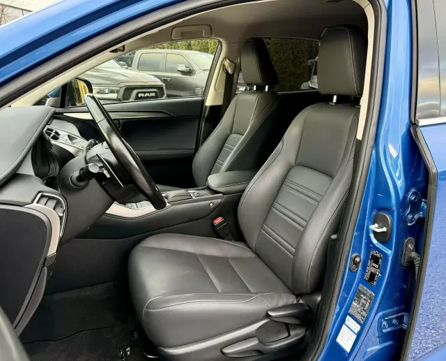 LEXUS NX 300h Prestige AWD