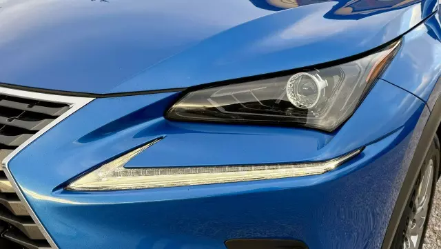 LEXUS NX 300h Prestige AWD