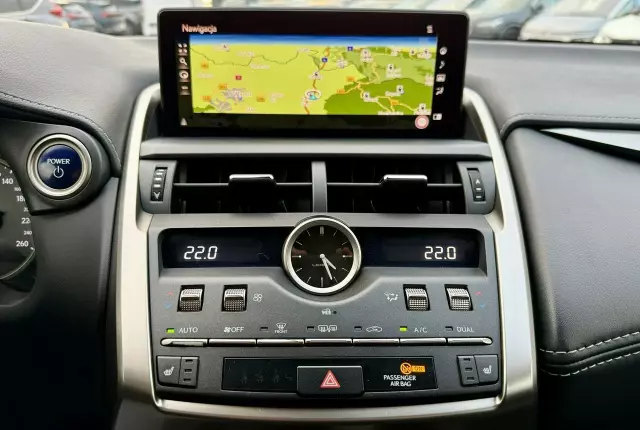 LEXUS NX 300h Prestige AWD