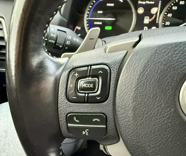 LEXUS NX 300h Prestige AWD