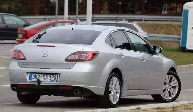 MAZDA 6 