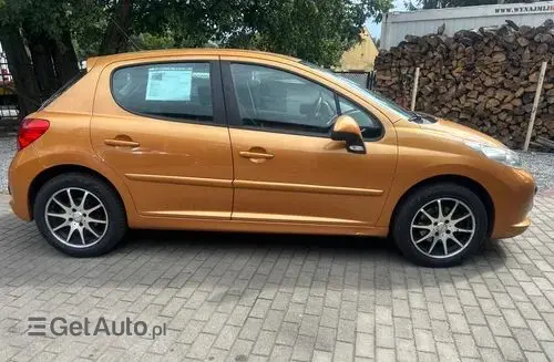 PEUGEOT 207 