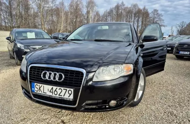 AUDI A4 