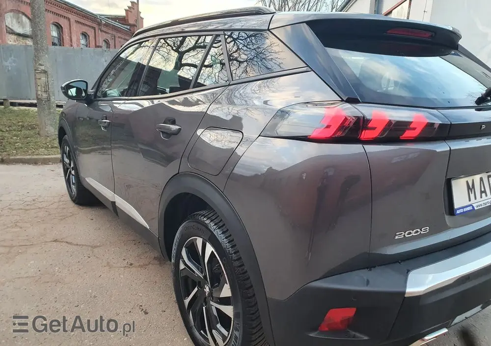PEUGEOT 2008 PureTech 130 Allure Pack