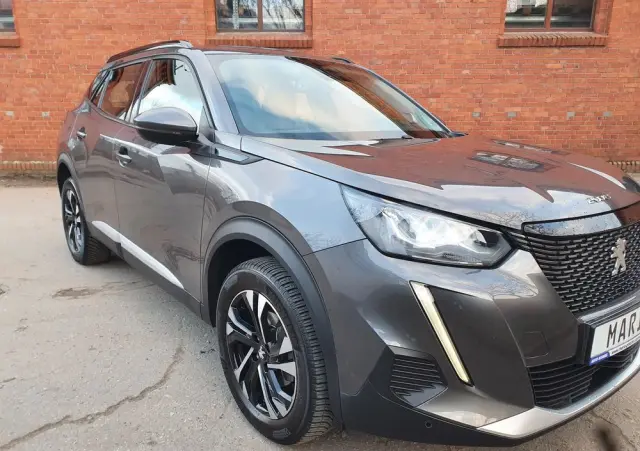 PEUGEOT 2008 PureTech 130 Allure Pack