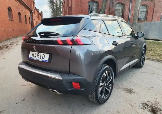 PEUGEOT 2008 PureTech 130 Allure Pack