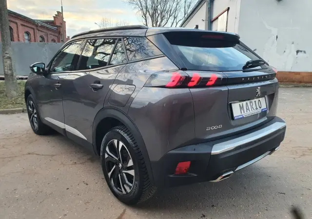 PEUGEOT 2008 PureTech 130 Allure Pack