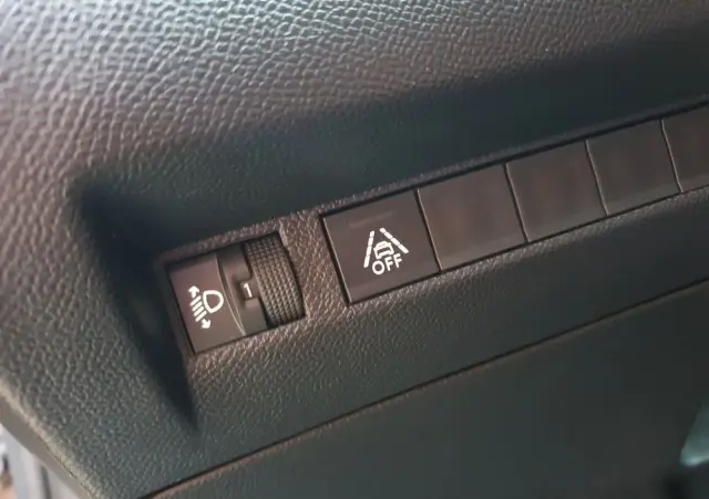 PEUGEOT 2008 PureTech 130 Allure Pack