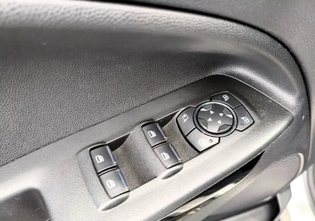 FORD EcoSport 1.0 EcoBoost TITANIUM