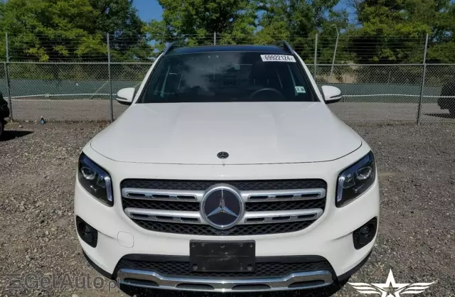 MERCEDES-BENZ GLB 