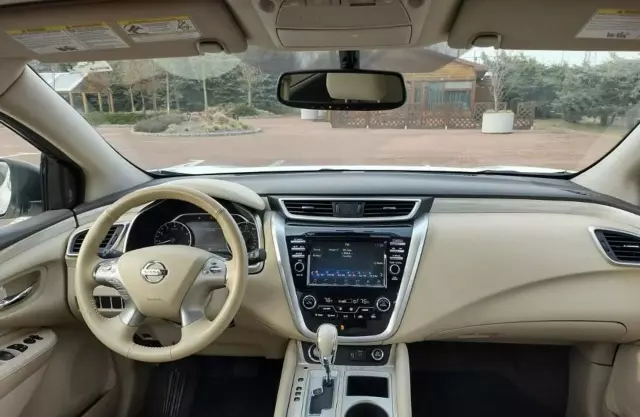 NISSAN Murano 