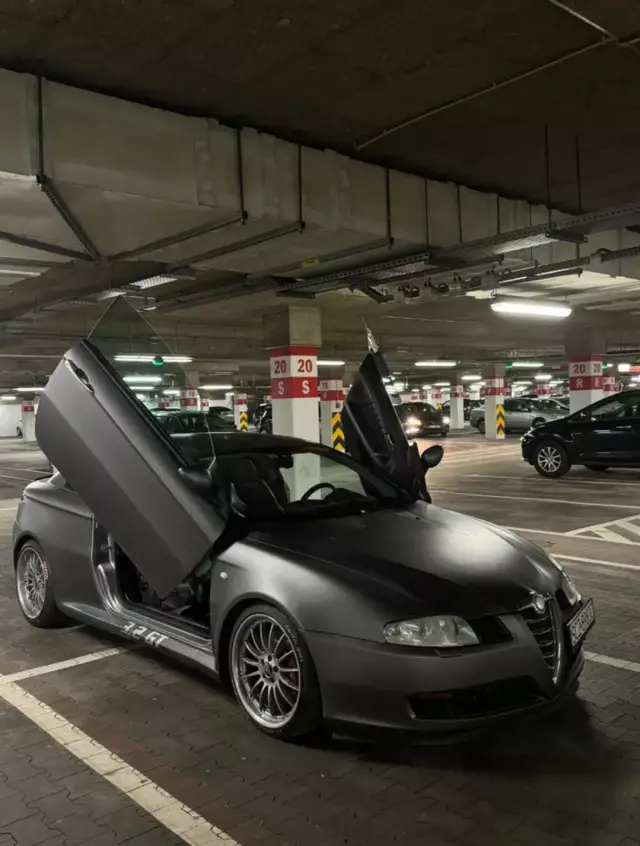 ALFA ROMEO GT Coupe Distinctive