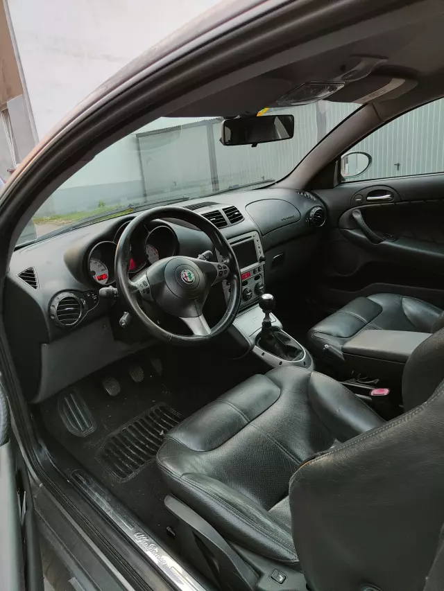 ALFA ROMEO GT Coupe Distinctive