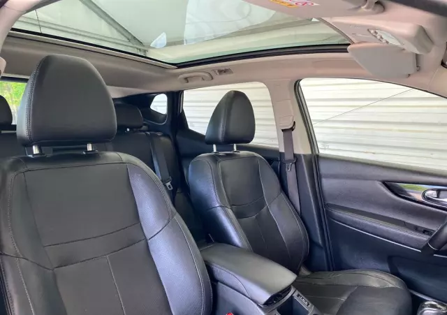 NISSAN Qashqai 1.6 dCi Xtronic N-Connecta