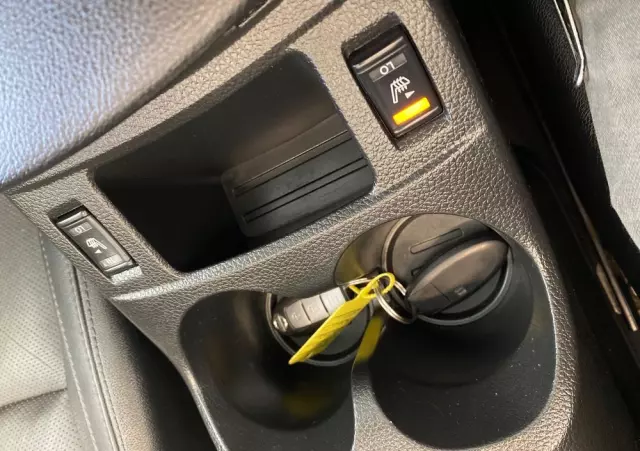 NISSAN Qashqai 1.6 dCi Xtronic N-Connecta