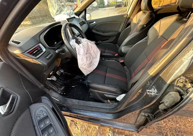 RENAULT Clio TCe 90 R.S LINE