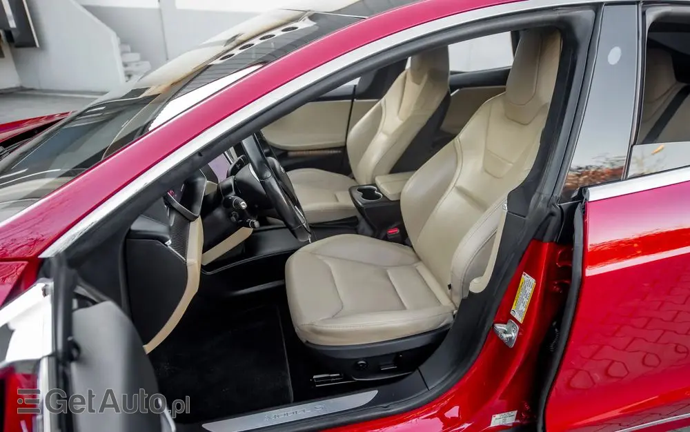 TESLA Model S Long Range Plus