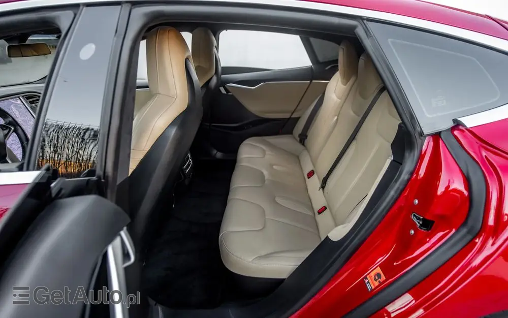 TESLA Model S Long Range Plus