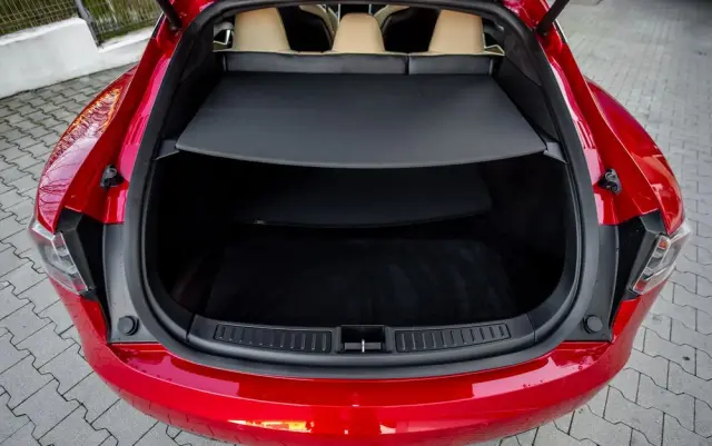 TESLA Model S Long Range Plus