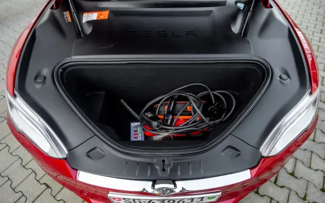 TESLA Model S Long Range Plus