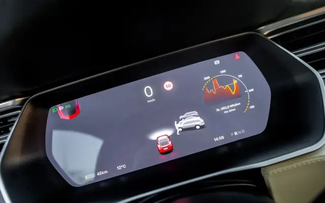 TESLA Model S Long Range Plus