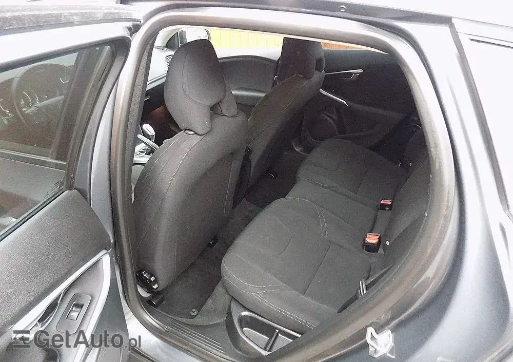 VOLVO V40 Cross Country D2 Momentum