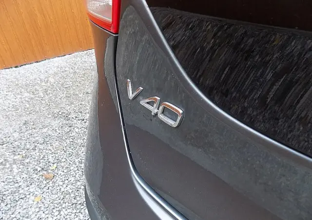 VOLVO V40 Cross Country D2 Momentum
