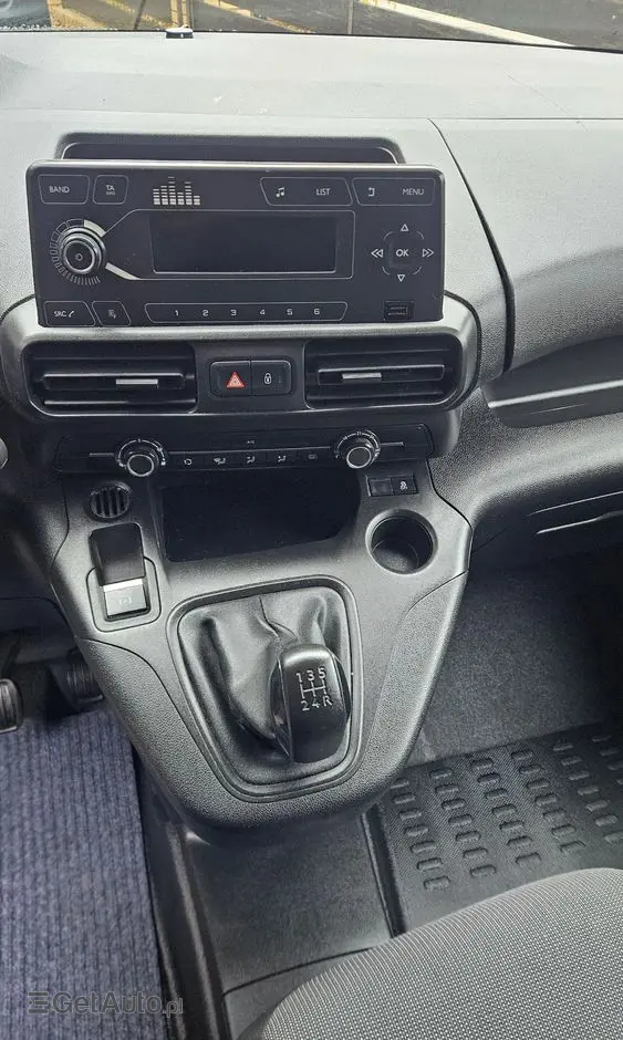 PEUGEOT PARTNER 