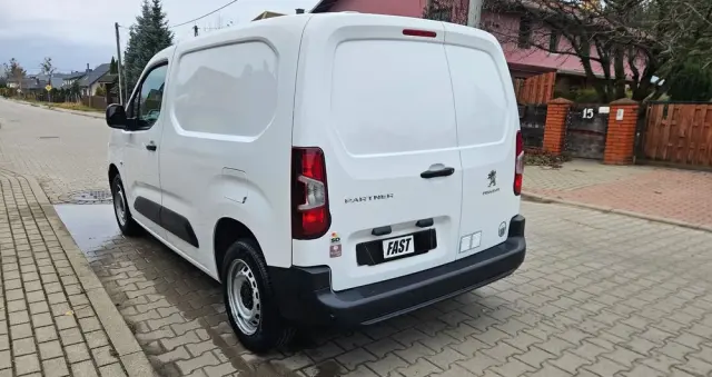 PEUGEOT PARTNER 