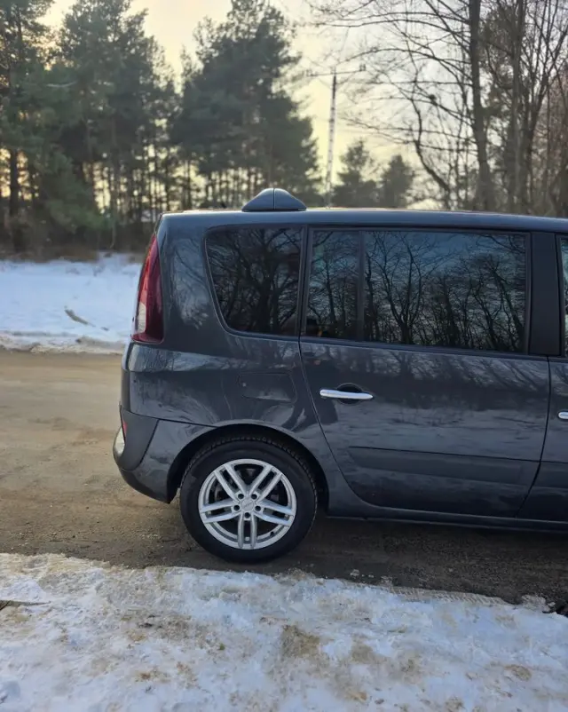 RENAULT Espace 2.0 dCi FAP Initiale