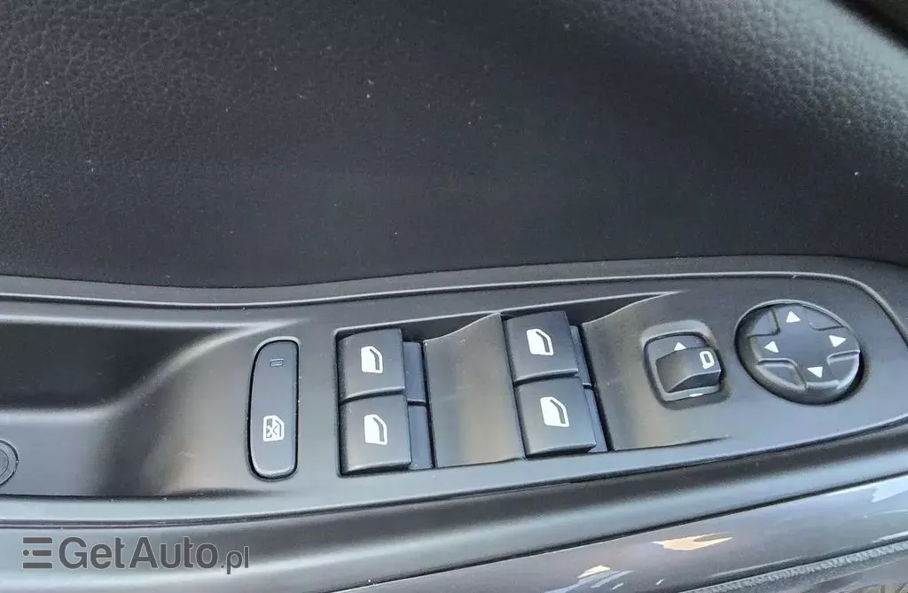 OPEL Grandland 1.2 Turbo (130 KM)