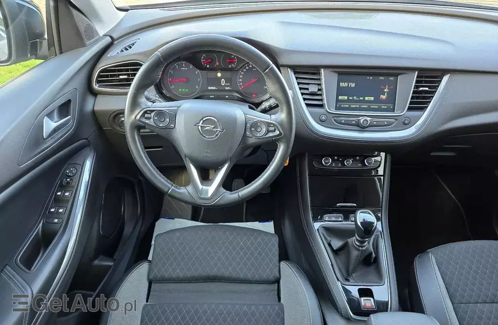 OPEL Grandland 1.2 Turbo (130 KM)