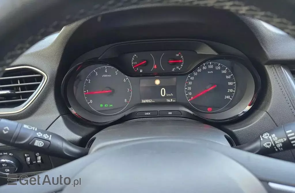 OPEL Grandland 1.2 Turbo (130 KM)