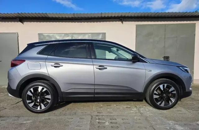 OPEL Grandland 1.2 Turbo (130 KM)