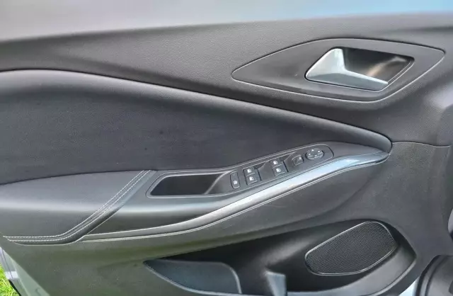 OPEL Grandland 1.2 Turbo (130 KM)