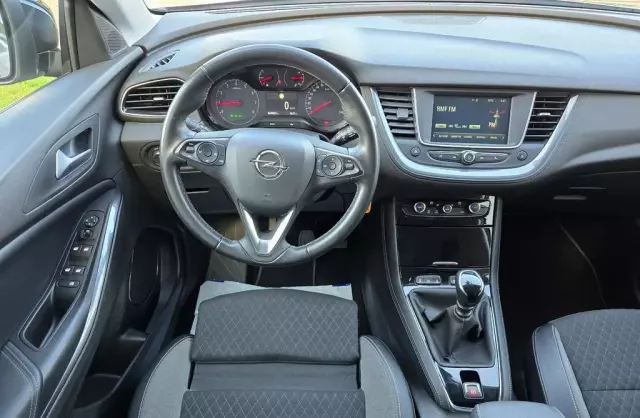 OPEL Grandland 1.2 Turbo (130 KM)