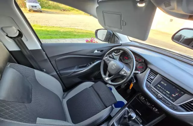 OPEL Grandland 1.2 Turbo (130 KM)