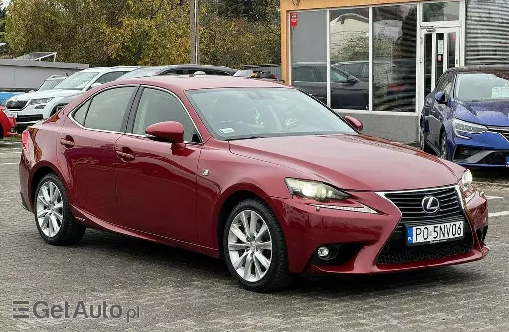 LEXUS IS 